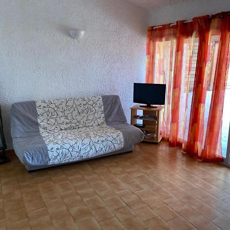 Location 5 Personnes Sant Ambroggio Cocody Village ลูมิโอ ภายนอก รูปภาพ